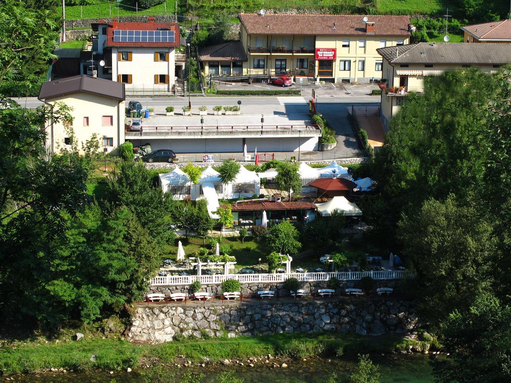 Da Gianni Hotel Zogno ภายนอก รูปภาพ